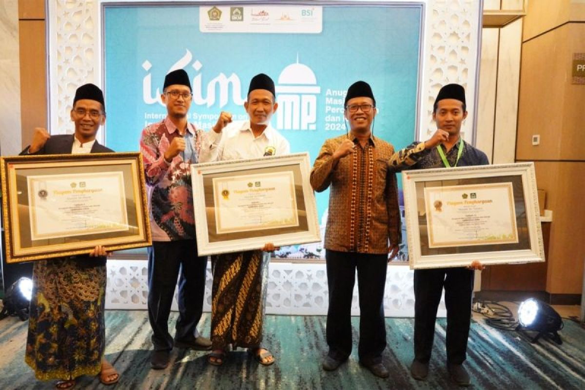 Tiga masjid di Jawa Tengah jadi pemenang AMPeRa 2024