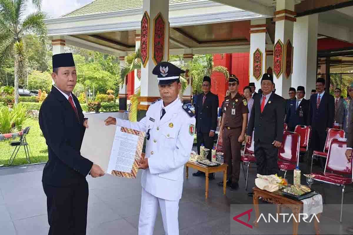 Pj Bupati Katingan minta Kades tingkatkan dedikasi untuk kesejahteraan rakyat