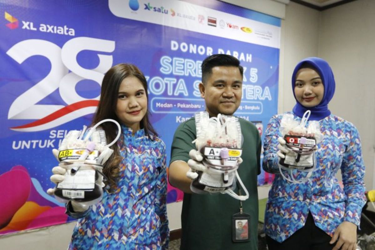 Karyawan XL Axiata gelar donor darah di 5 kota di Sumatera