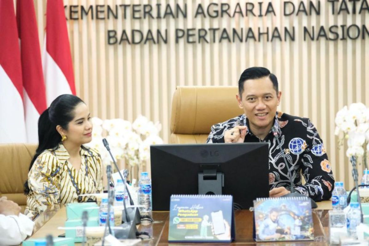 AHY luncurkan Batik Sekar Pace Bhumi untuk jajaran Kementerian ATR/BPN