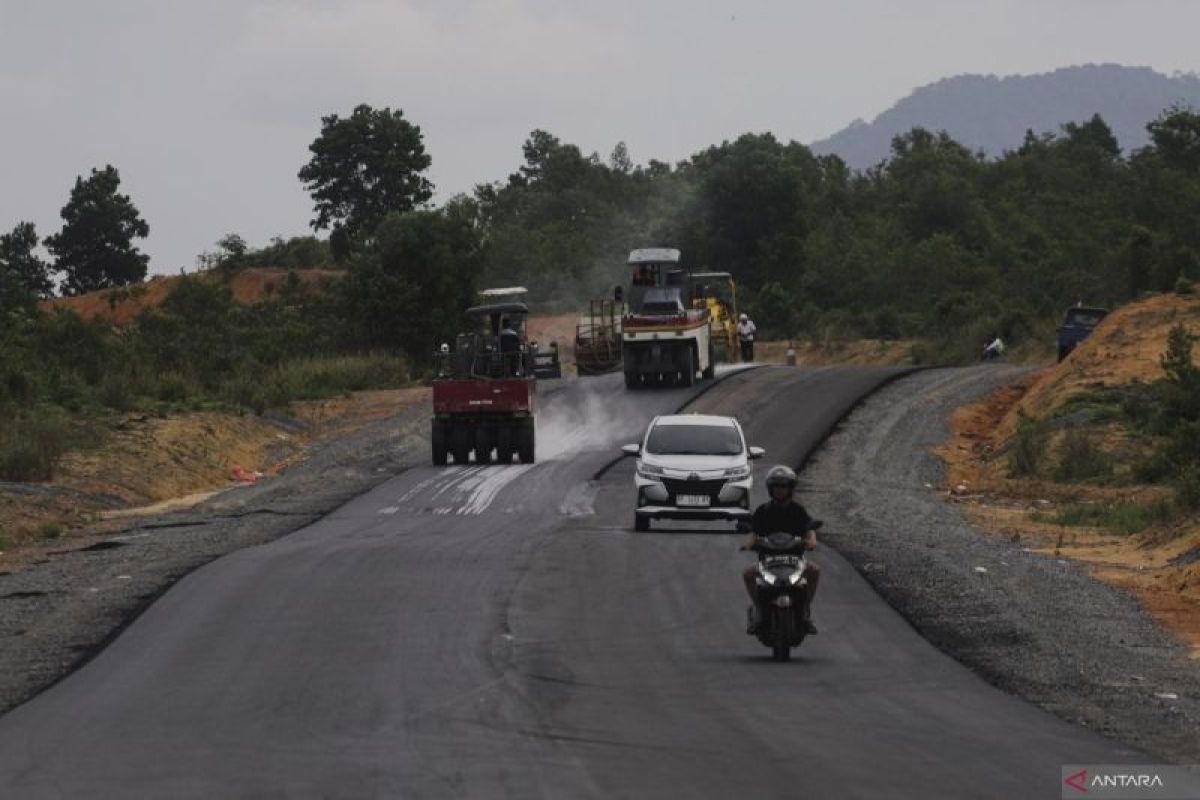 PUPR bangun 5.999 km jalan nasional baru selama pemerintahan Presiden Jokowi