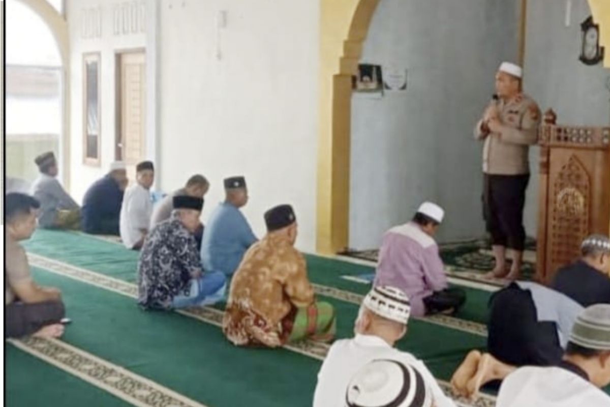 Kapolsek Minas lakukan sistem pendinginan di Masjid Al Istiqomah Mandiangin