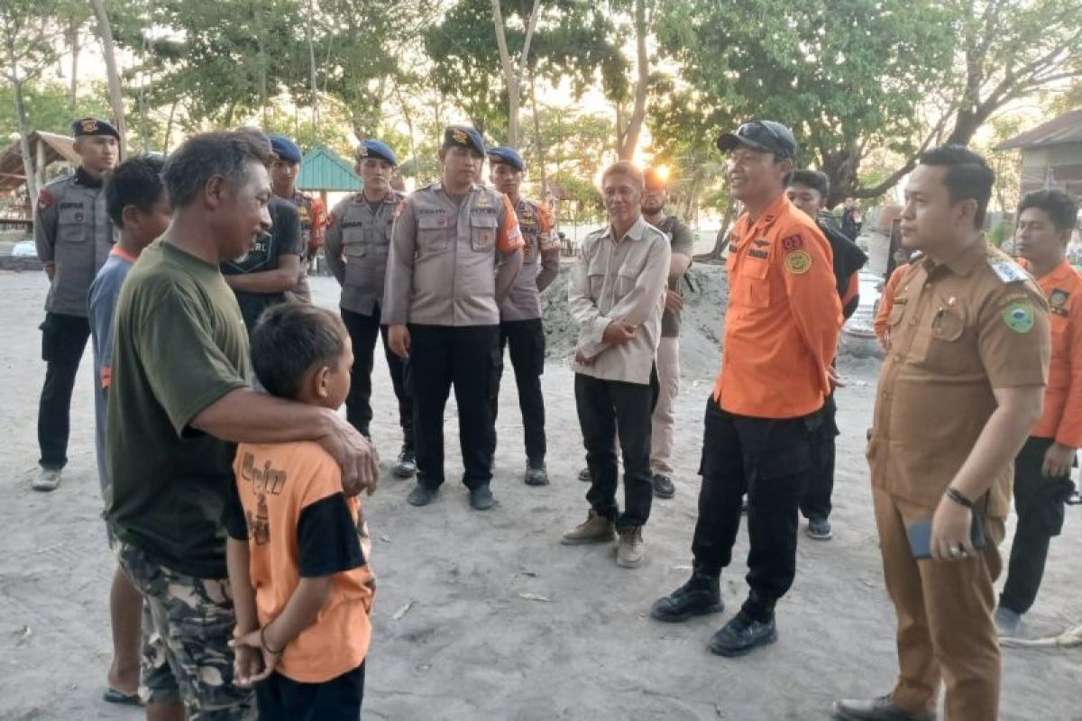 Tim SAR temukan empat nelayan selamat di perairan Barru  Sulsel