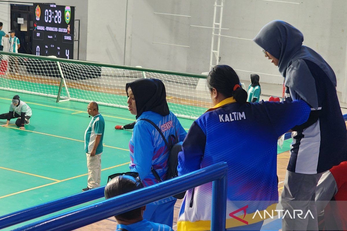 Relawan goalball sabar dampingi  atlet