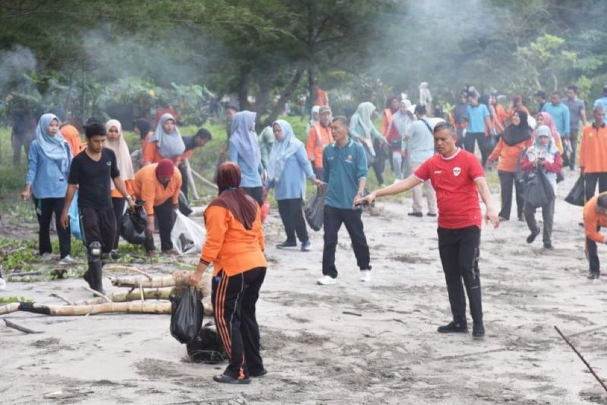 Pemkot Pariaman imbau pelaku UMKM objek wisata jaga kebersihan