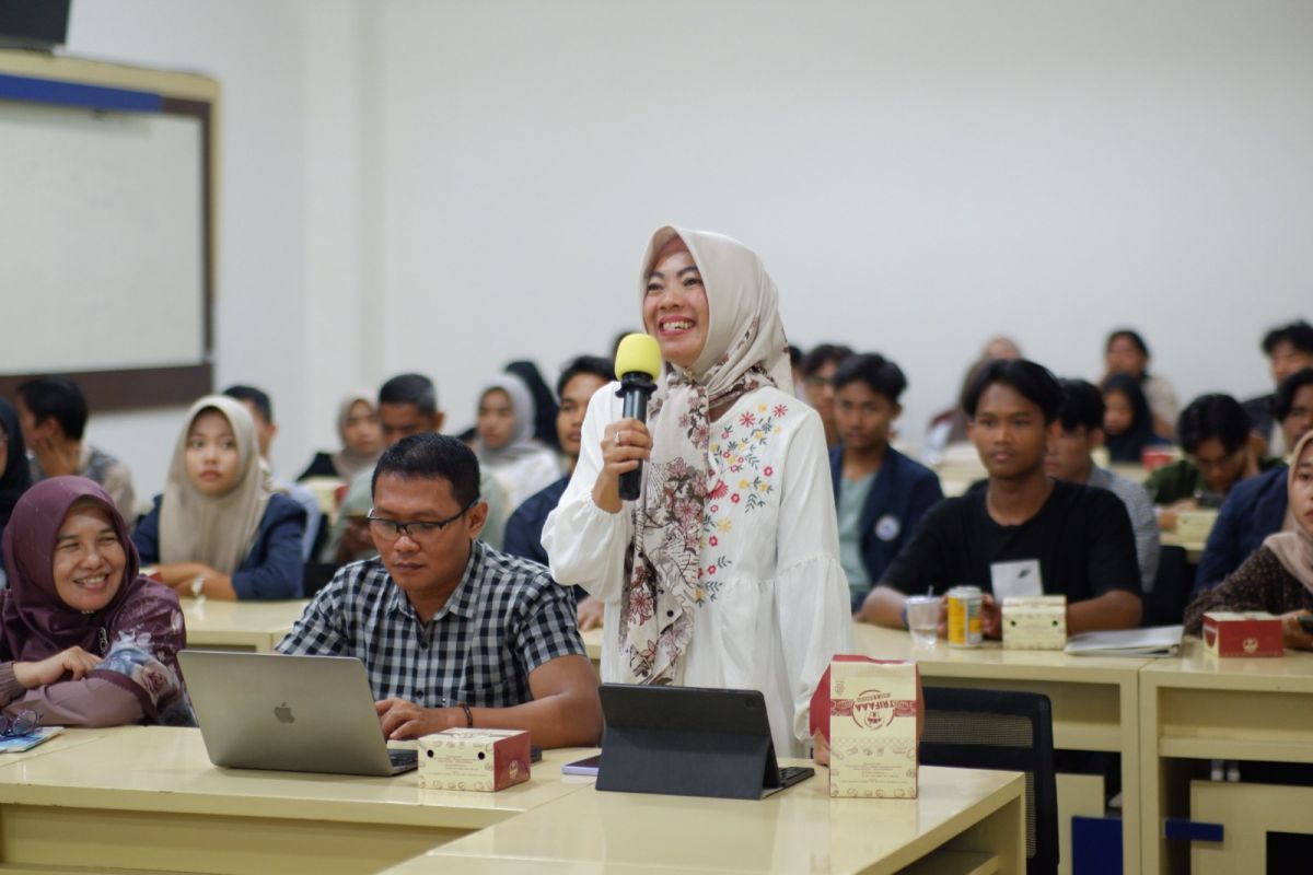 Seminar IIB Darmajaya bongkar kesempatan emas studi dan riset di Polandia