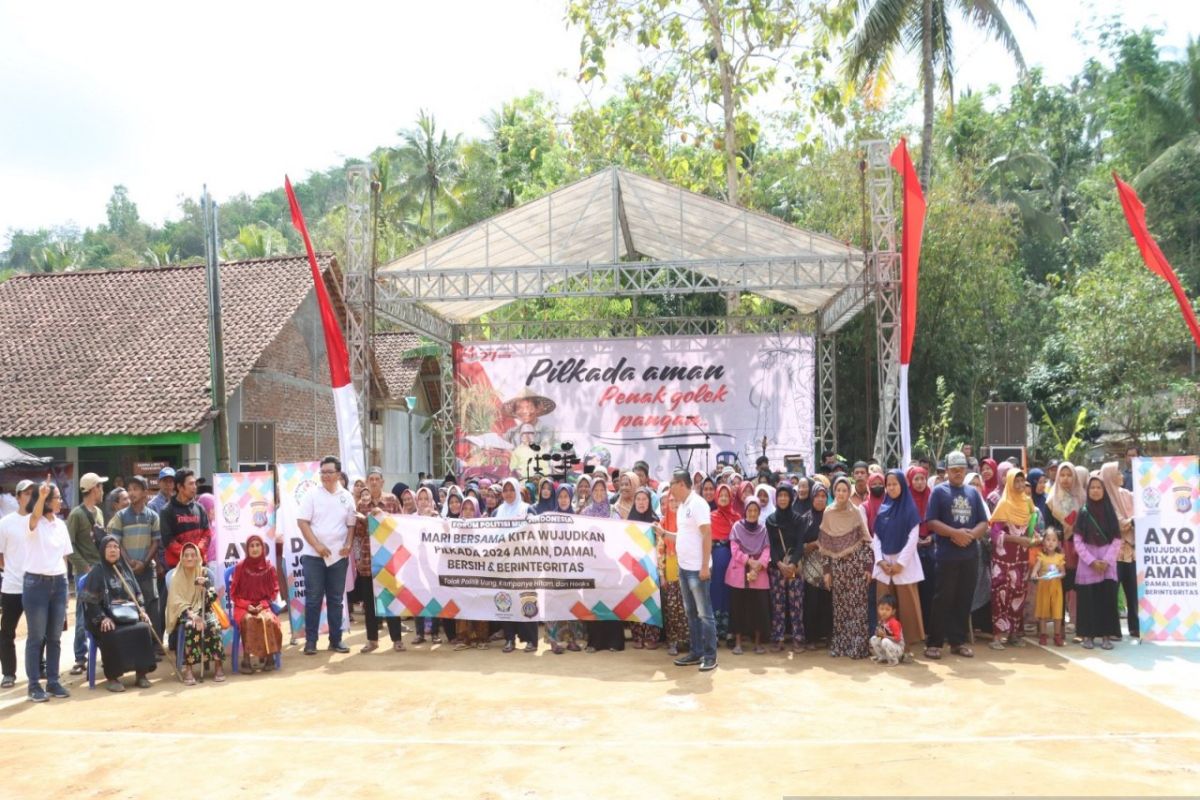 Polda DIY dan Polres Kulon Progo gelar bakti sosial di Kalirejo