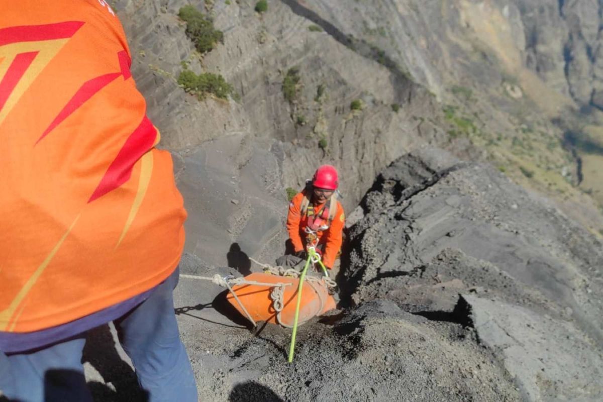 Rentetan kecelakaan wisatawan saat mendaki Gunung Rinjani Lombok