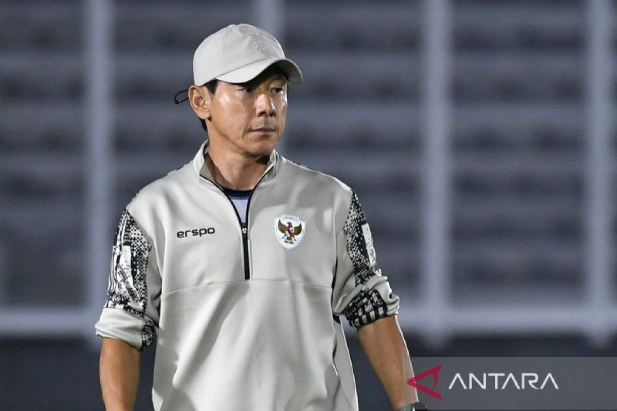 Shin Tae-yong pastikan Maarten Paes akan perkuat Indonesia saat lawan Bahrain