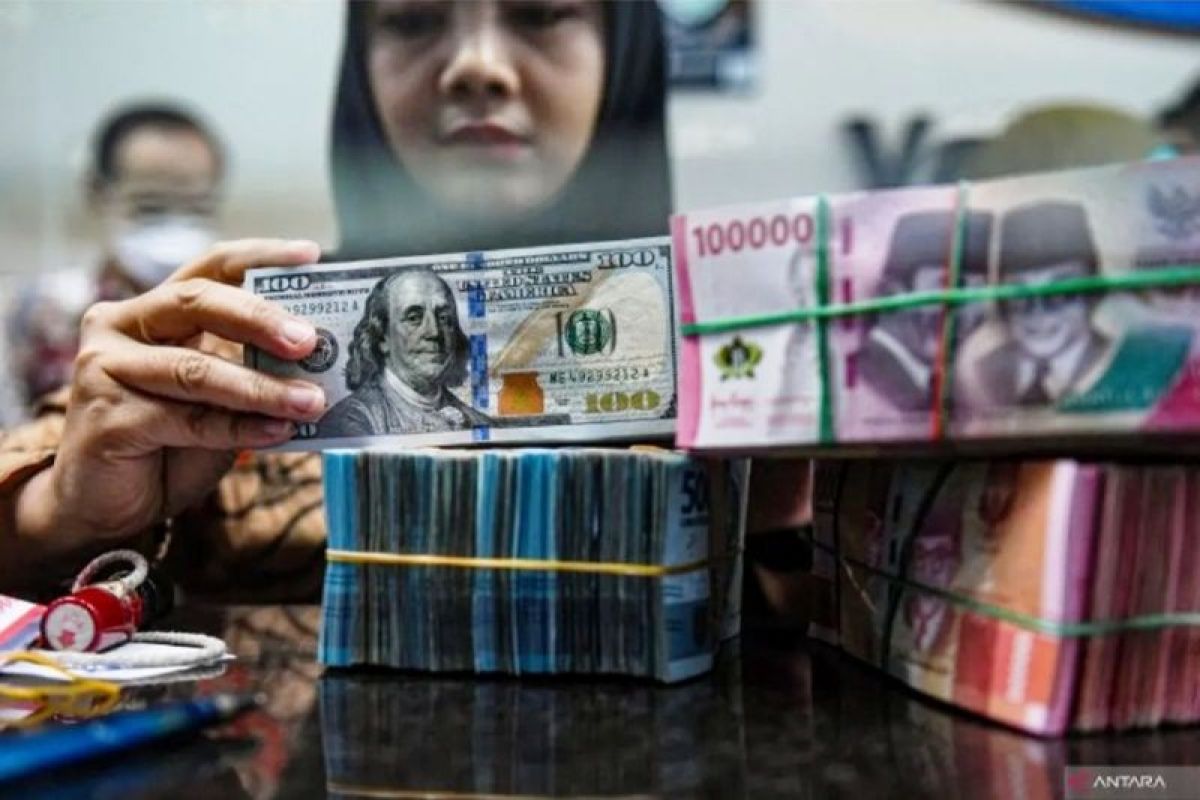 Rupiah Selasa melemah 19 poin menjadi Rp15.743 per dolar AS