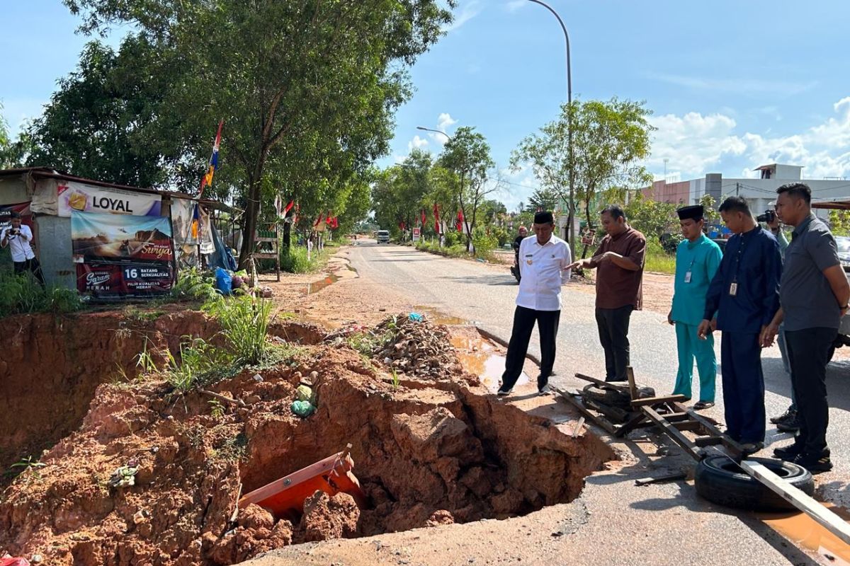 Pemkot Batam perbaiki sejumlah ruas jalan yang rusak