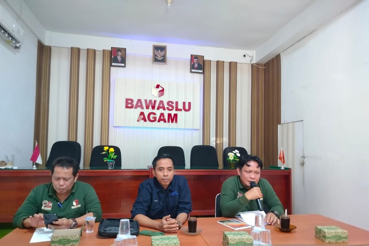 Bawaslu Agam cegah 24 kampanye pasangan calon tak kantongi STTP