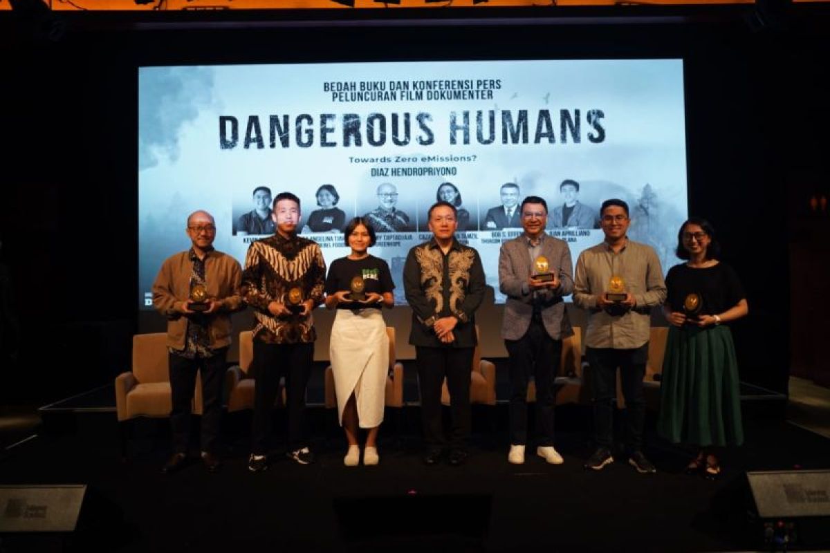 "Dangerous Humans" jadi film kolaborasi Diaz dan Deddy Corbuzier