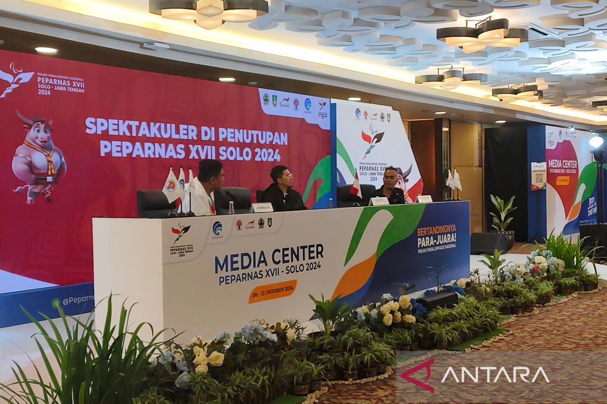 Ratusan penari di penutupan Peparnas 2024