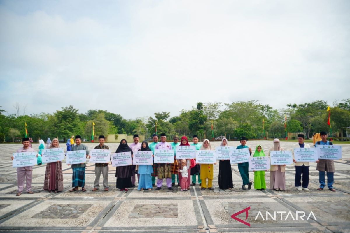 Baznas bagikan bantuan bagi 717 mustahik pada HUT Siak ke-25