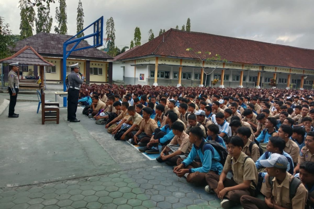 Pengaturan lalu lintas di depan sekolah Lombok Timur jadi prioritas