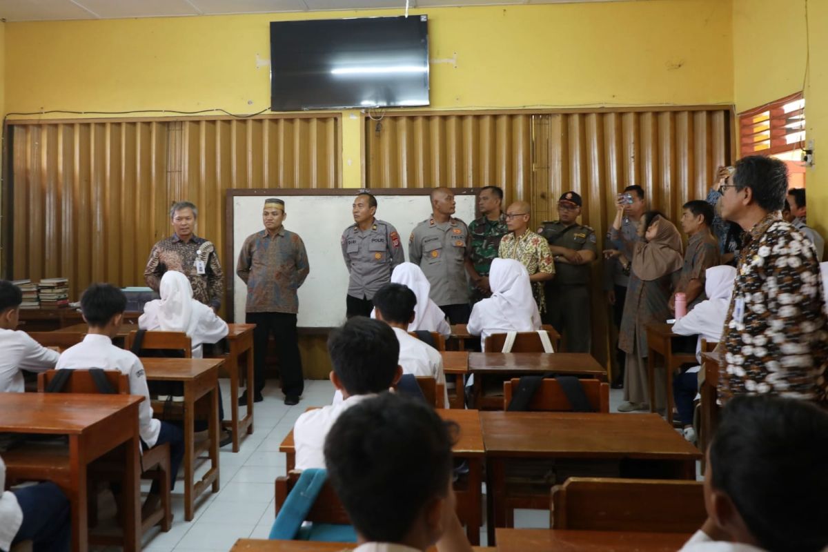 Pemkab Sleman lakukan "Geber Penak" di sekolah mencegah kekerasan jalanan