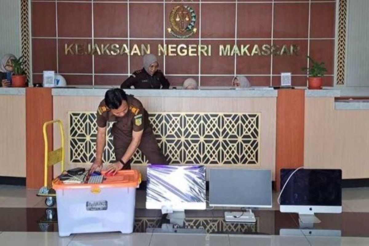 Kejati Makassar geledah kantor KONI dan KORMI terkait dugaan korupsi