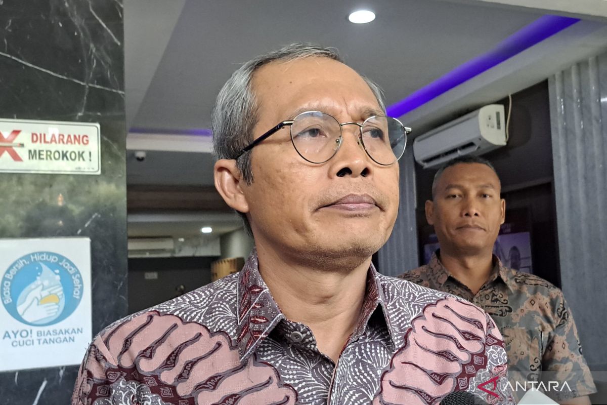 Alex Marwata: Saya tidak dapat keuntungan dari pertemuan tersebut