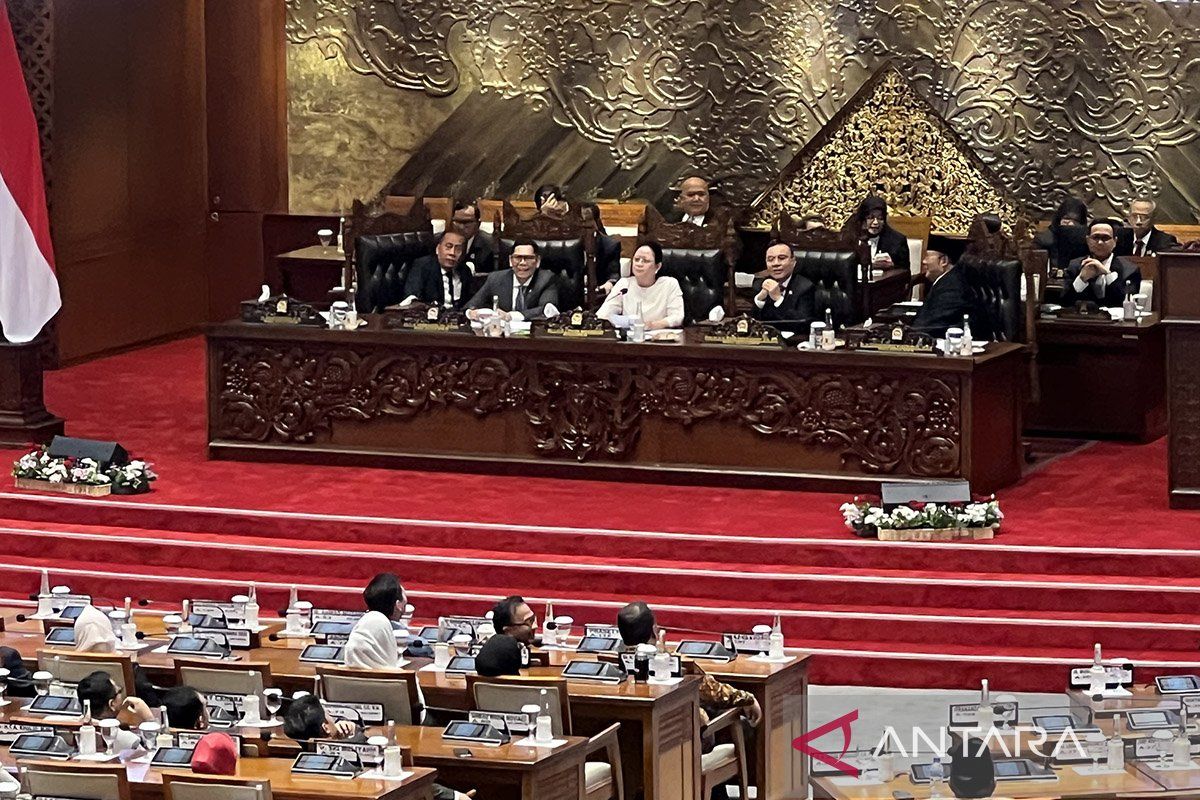 BAM DPR partisipasikan masyarakat dalam proses pembahasan RUU