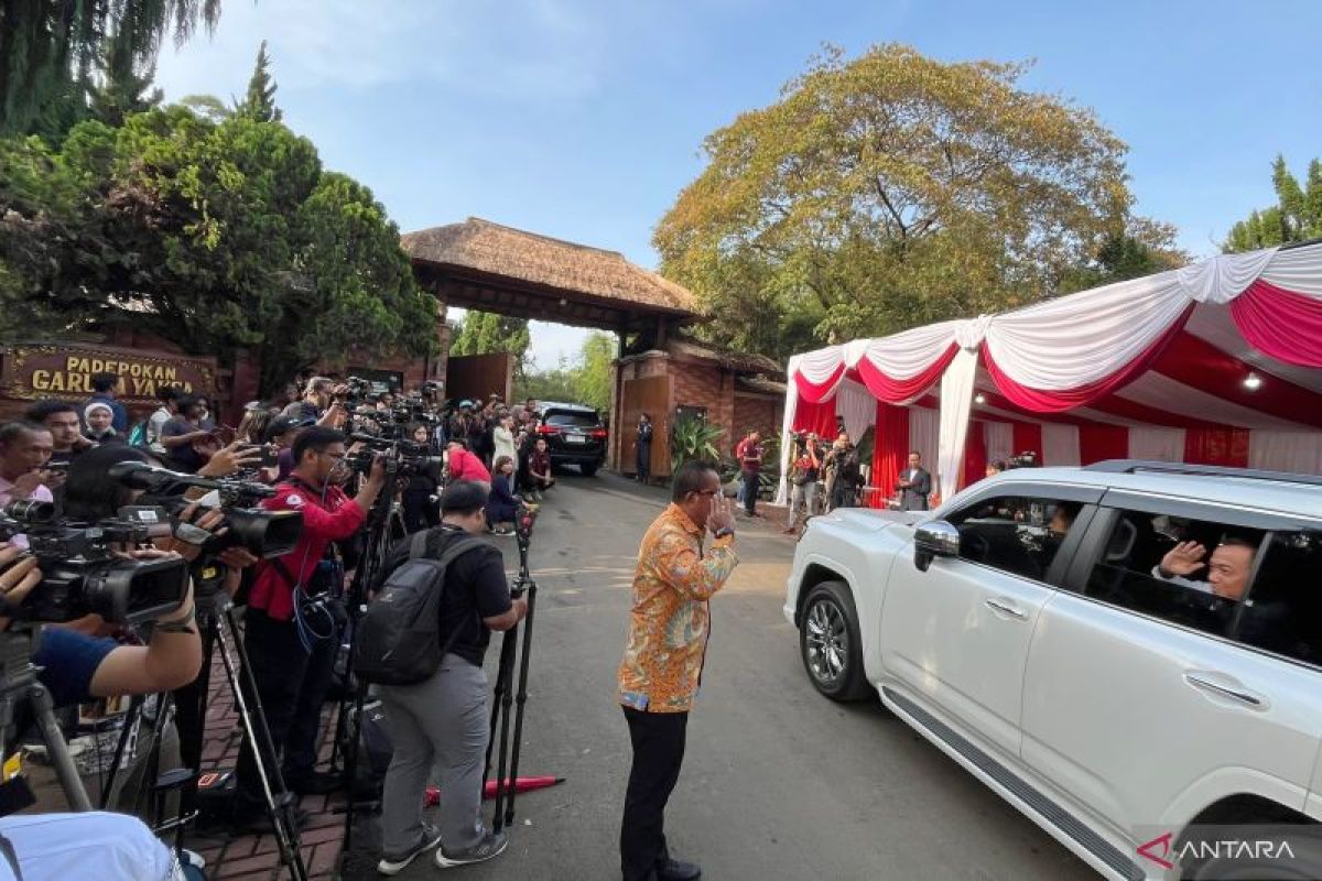 Sejumlah calon menteri berdatangan di kediaman Prabowo Subianto