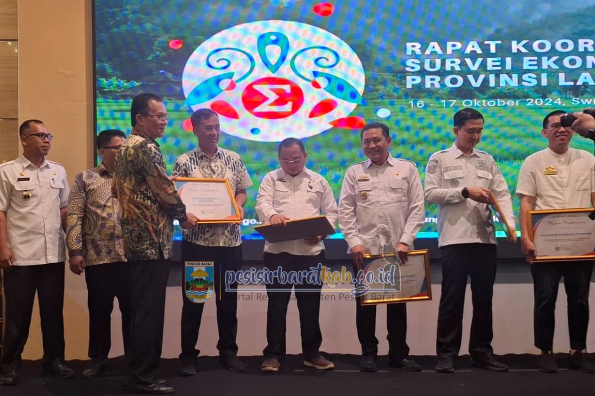 Pemkab Pesisir Barat terima penghargaan dari EPSS tahun 2024