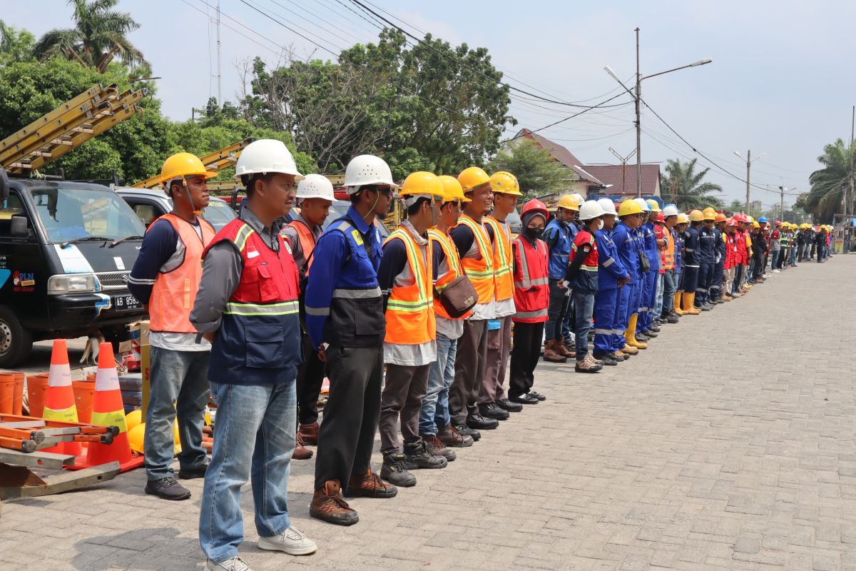 PLN UID Lampung prioritaskan keselamatan kerja petugas