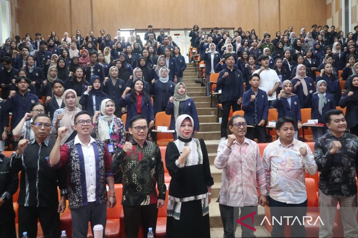 Disporapar Kalbar edukasi stunting pada generasi muda