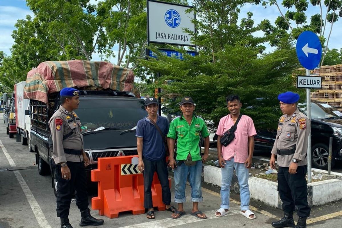 Pastikan Pilkada damai, Sat Polairud Bengkalis edukasi masyarakat pelabuhan