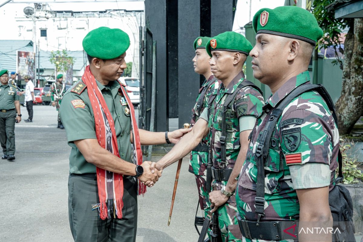 Pangdam Pattimura  ingatkan prajurit terlibat politik berisiko dipecat