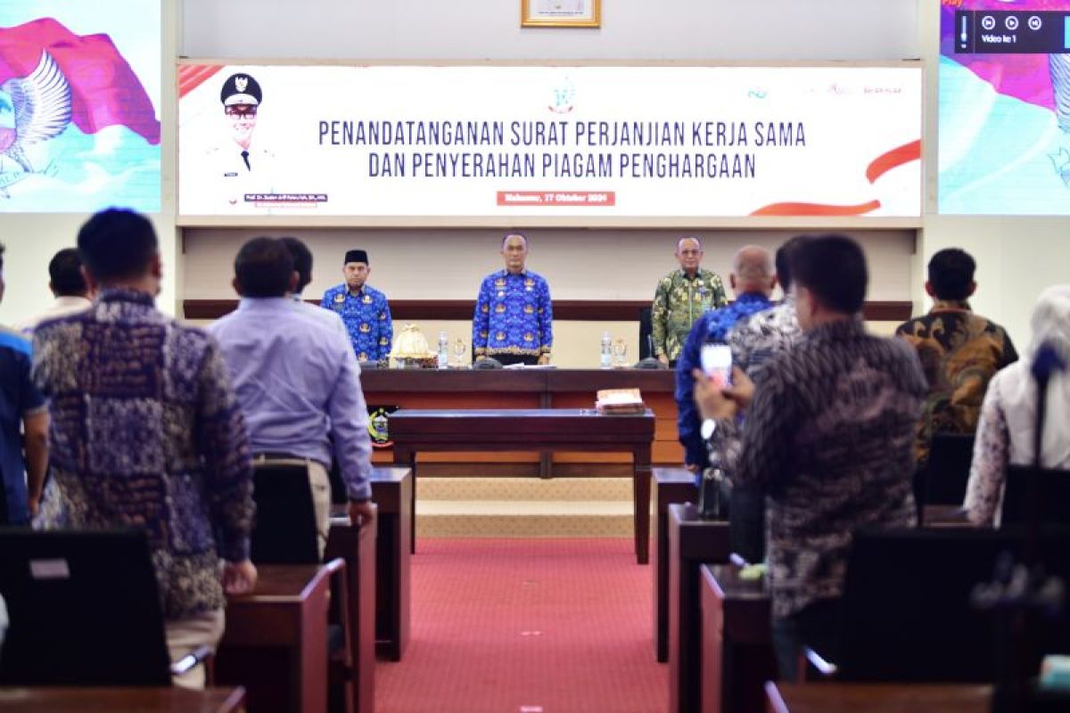 Pj Gubernur Sulsel mendorong implementasi kerja sama kampus-dunia usaha