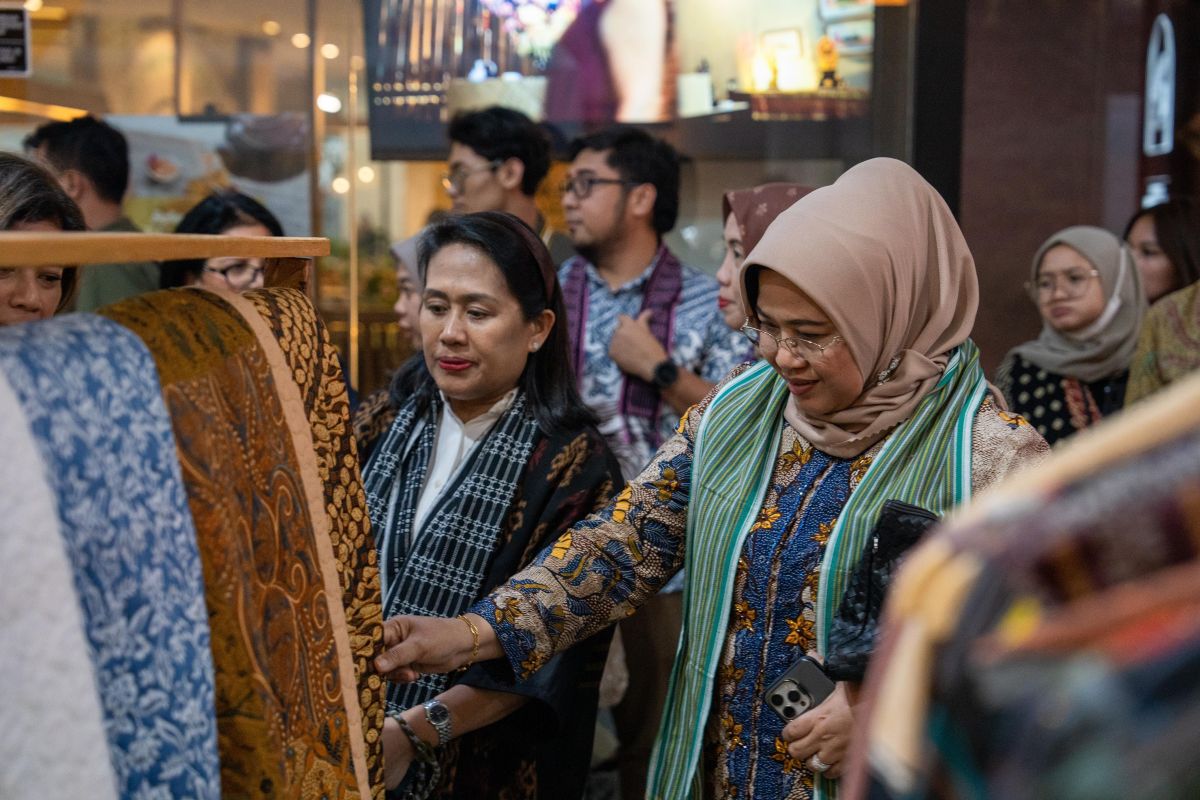 Kementerian BUMN fasilitasi UMKM lewat bazar "BerKRIYAsi"