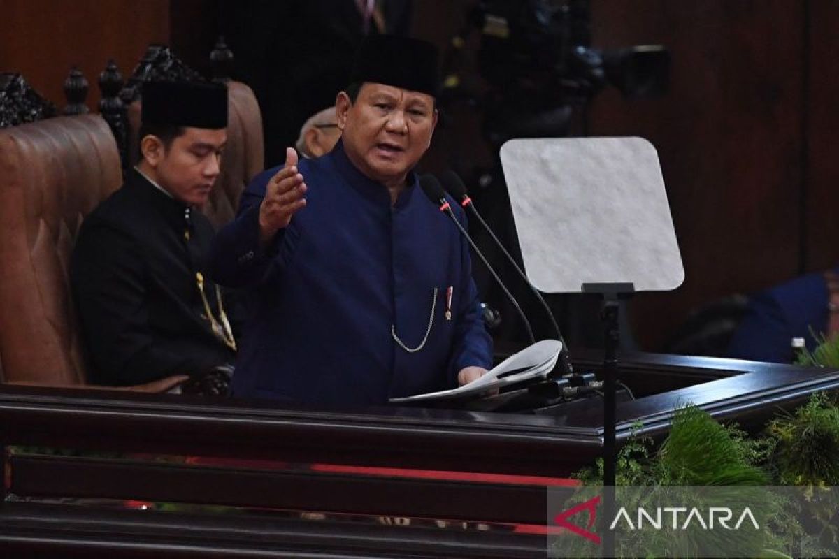 Menteri kabinet Prabowo-Gibran dilantik Senin pagi