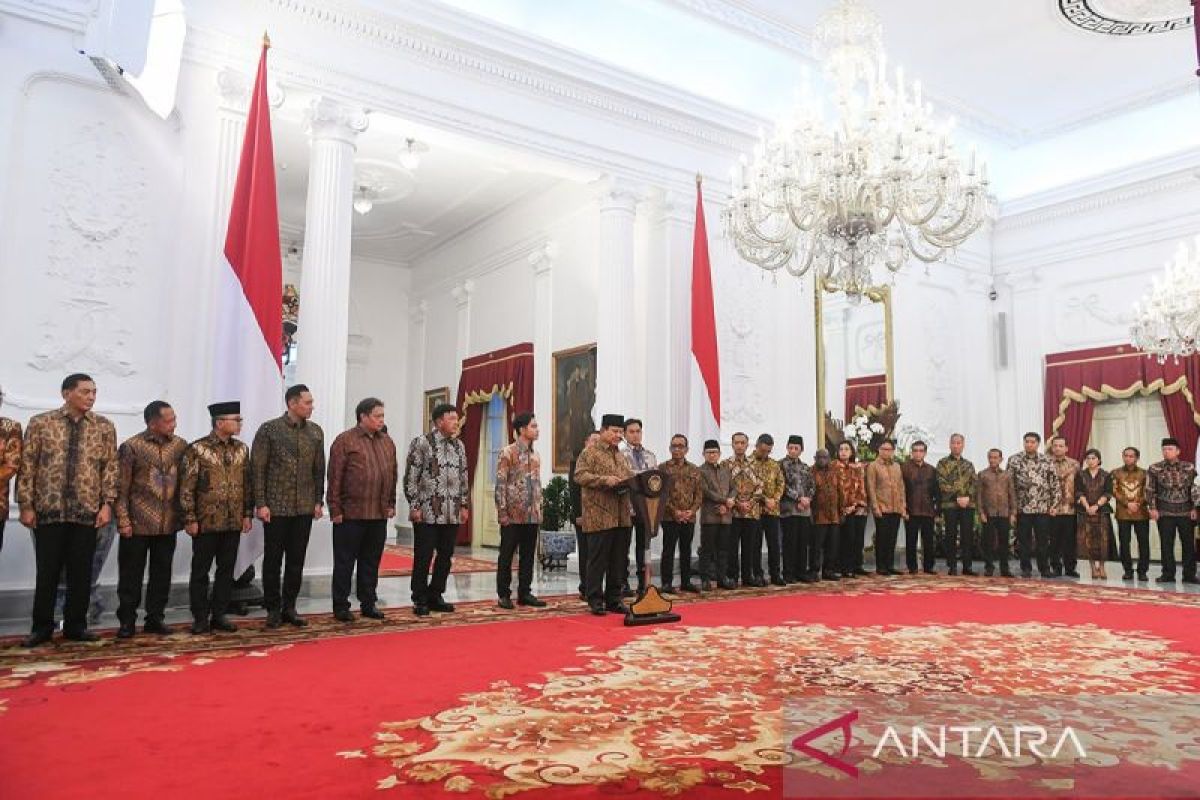 Diberi nama "Kabinet Merah Putih", Presiden Prabowo umumkan nama-nama menteri