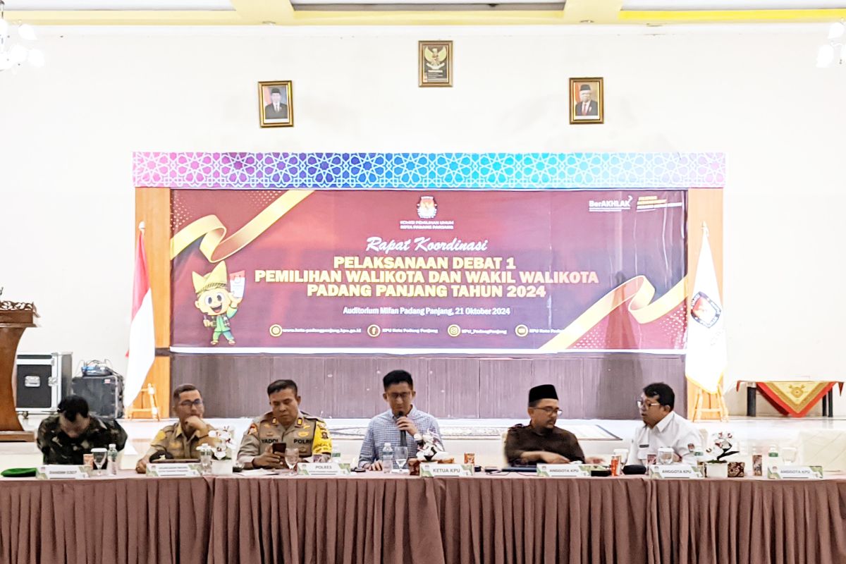 KPU Padang Panjang tetapkan Debat 1 di ruang sidang DPRD