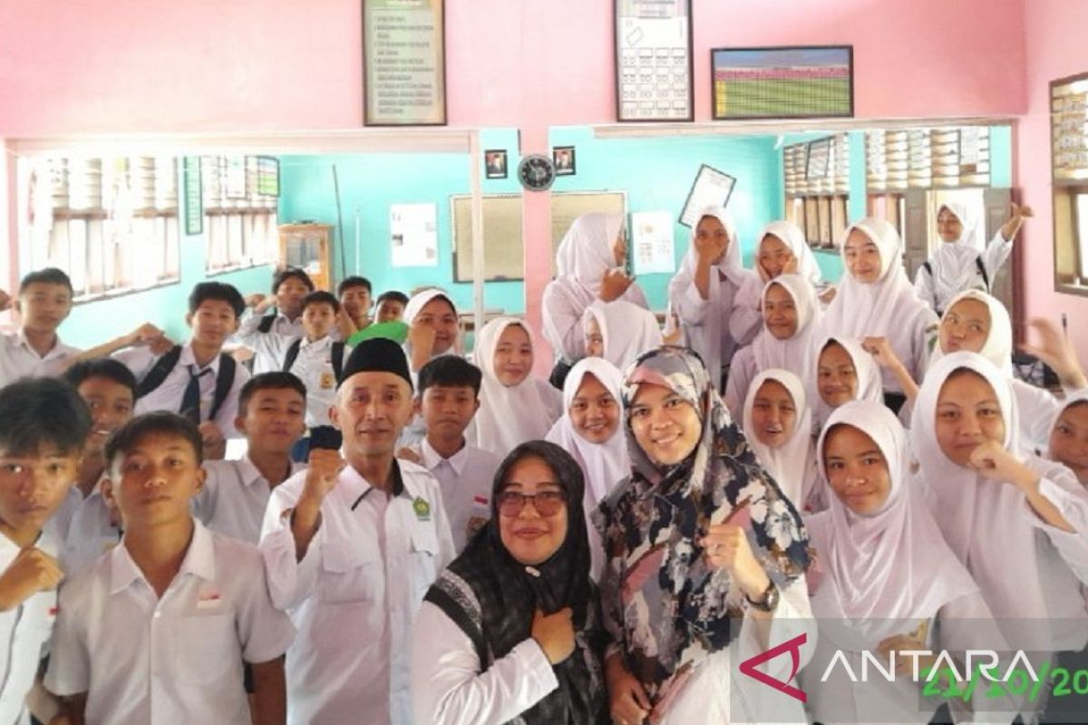 Kemenag lakukan sosialisasi  cegah nikah dini dan stunting di madrasah