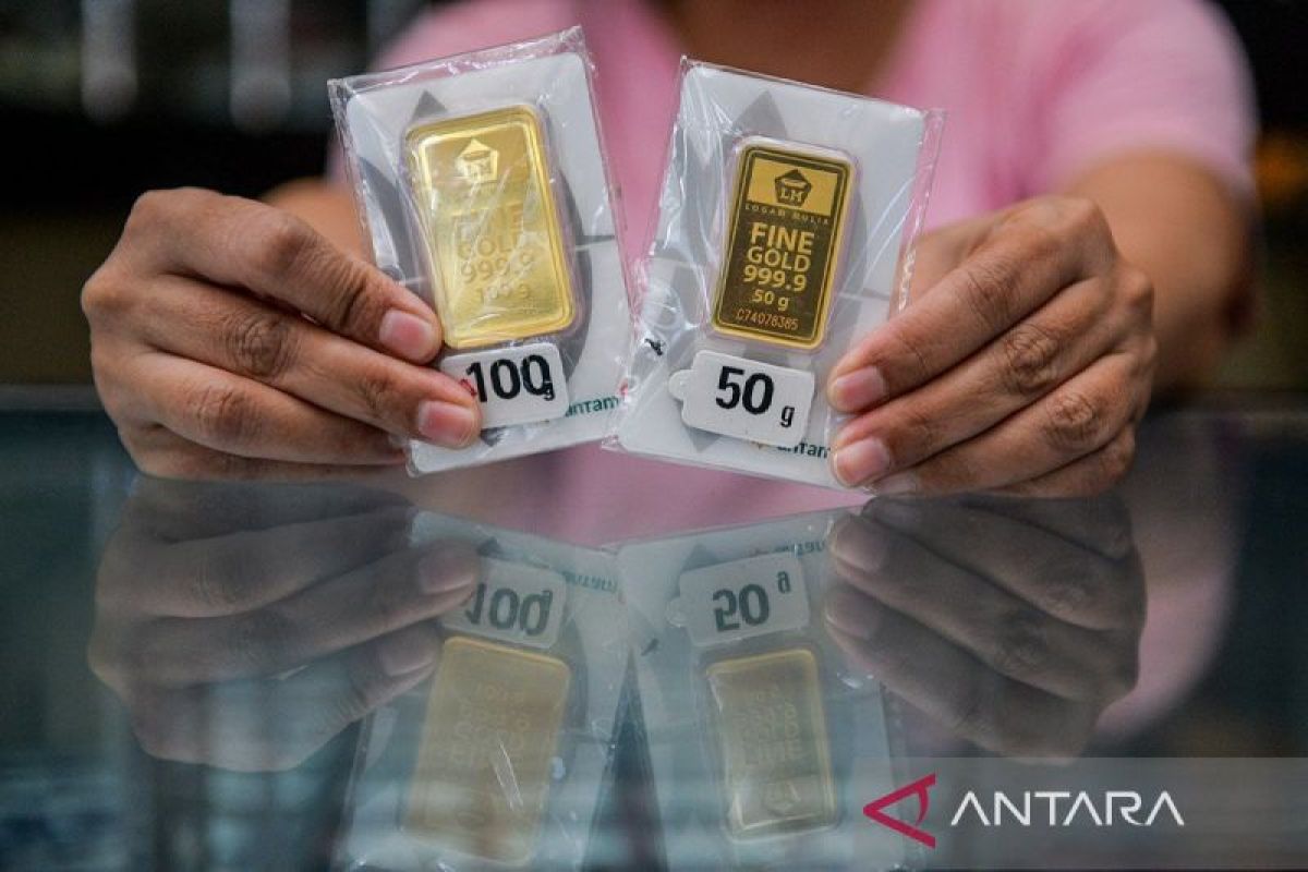 Harga emas  Antam Jumat tembus ke Rp1,529 juta per gram