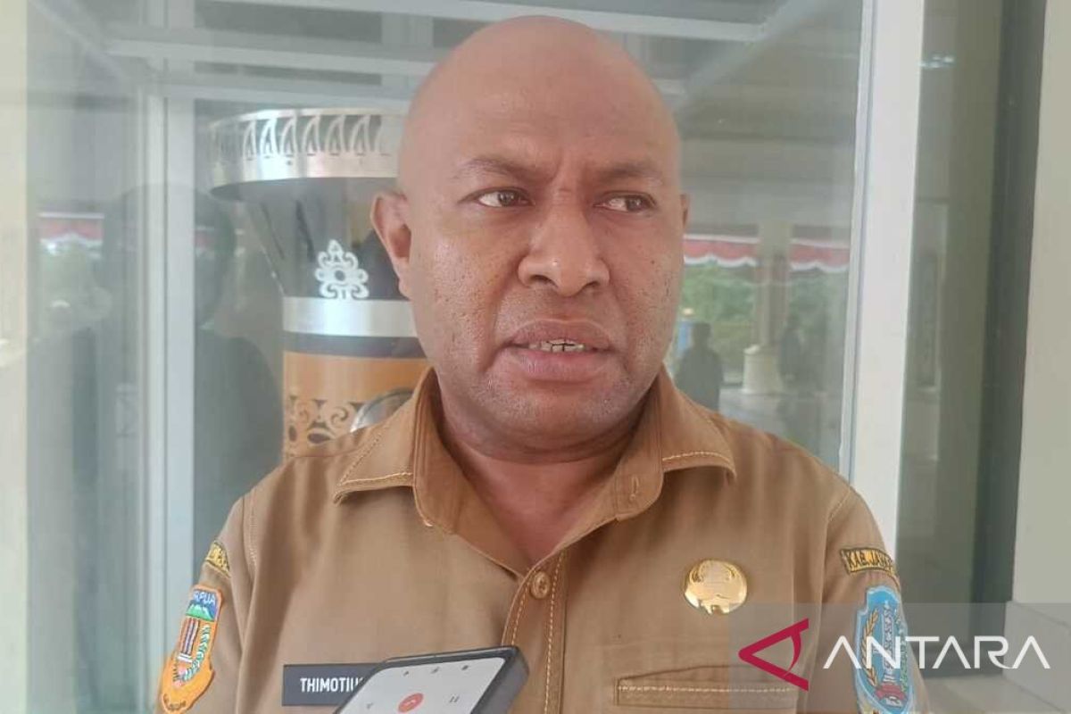 Pemkab Jayapura minta ASN hindari masalah ciptakan profesional kerja