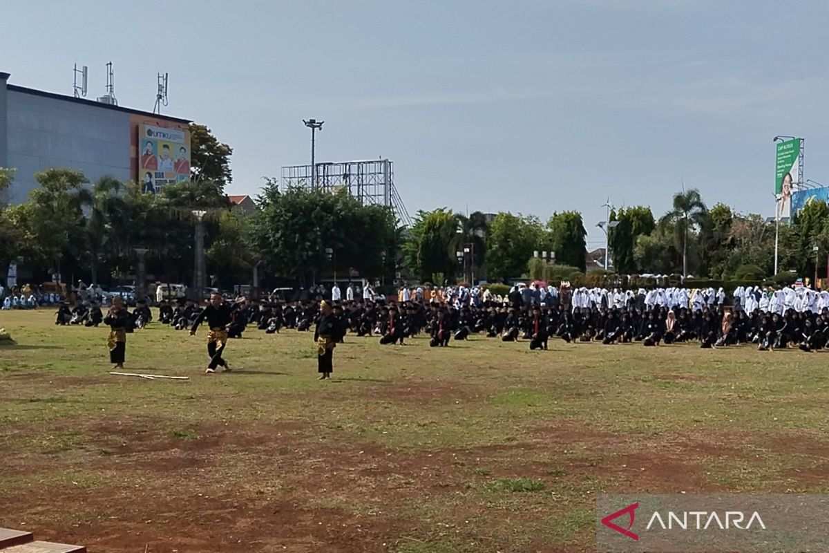 Pemkab  Kudus ajak santri ciptakan kerukunan hadapi Pilkada 2024