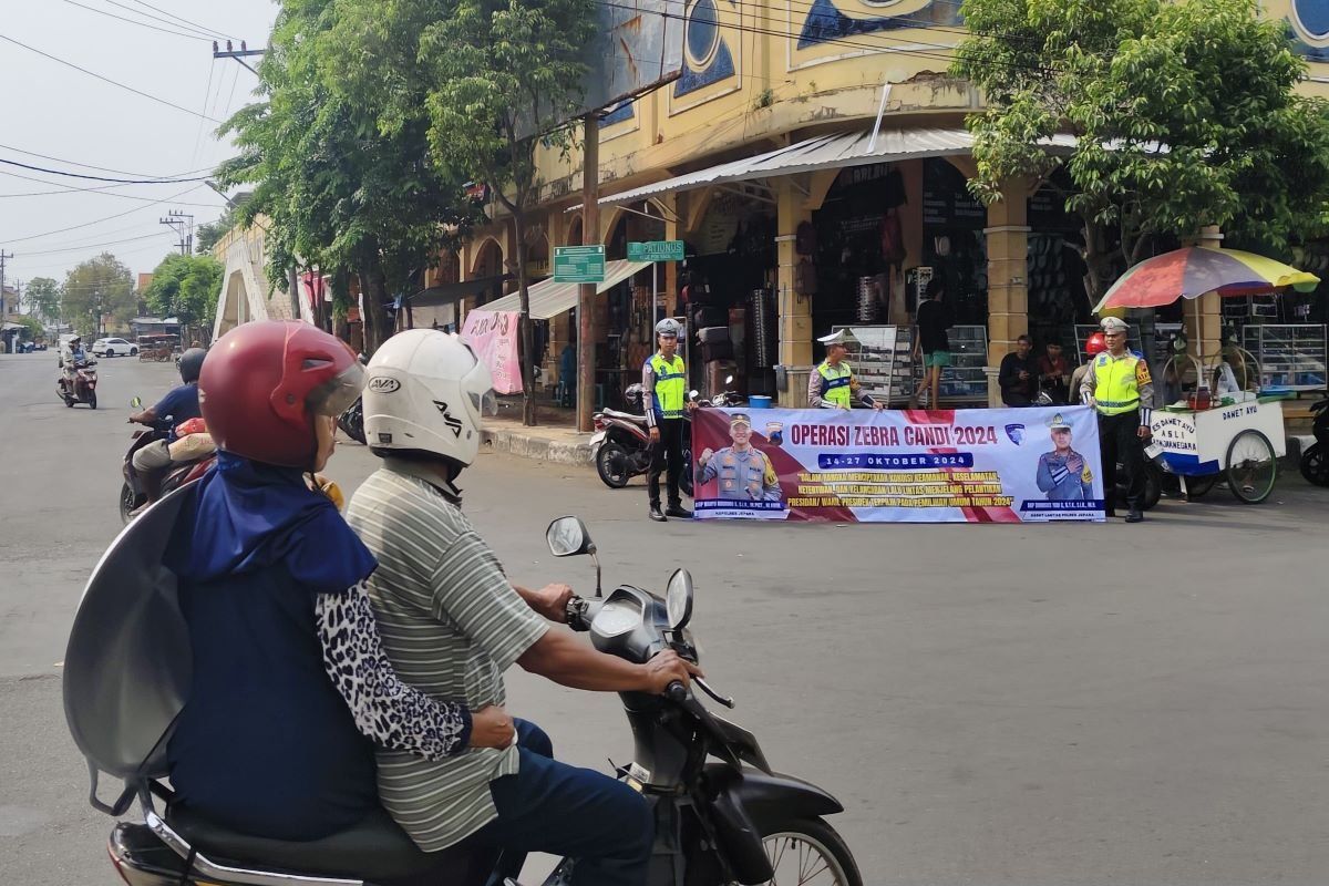 Pedagang jadi sasaran Polres Jepara sosialisasi tertib berlalu lintas