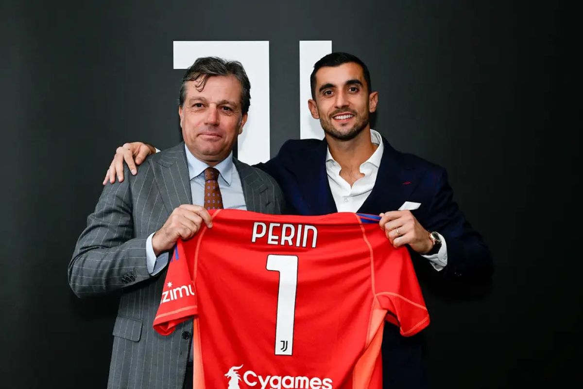 Juventus resmi perpanjang kontrak Mattia Perin hingga 2027