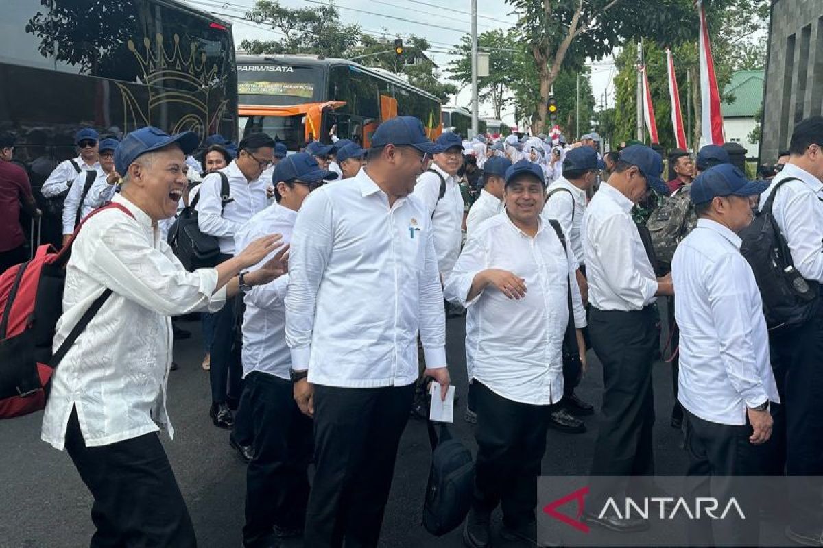 Tujuh menteri berlatar militer