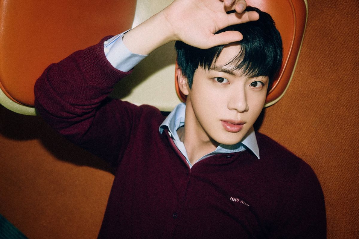 Jin BTS luncurkan video teaser untuk single pra rilis dari album 'Happy'