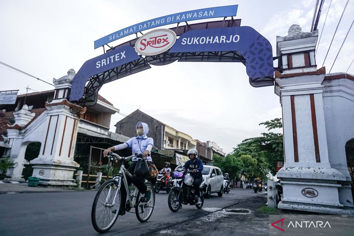 Sejumlah berita terpopuler yang menarik untuk disimak pada Jumat pagi