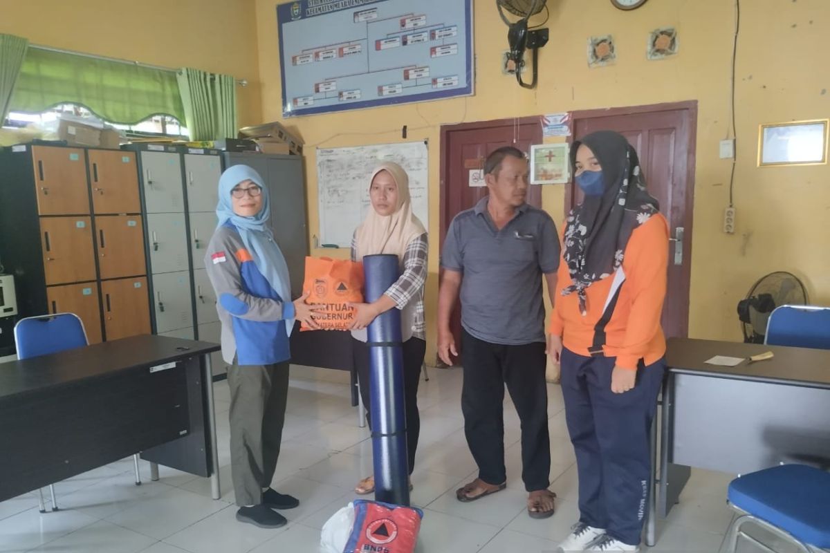 Korban bencana angin kencang di Muara Enim peroleh bantuan logistik