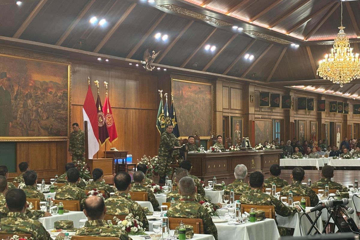 Pembekalan kabinet hari pertama ditutup santap malam