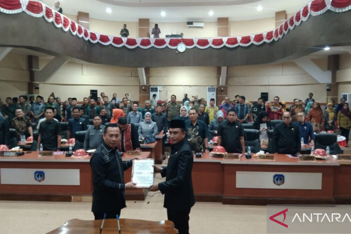 DPRD Kolaka tetapkan APBD 2025 sebesar Rp1,6 triliun