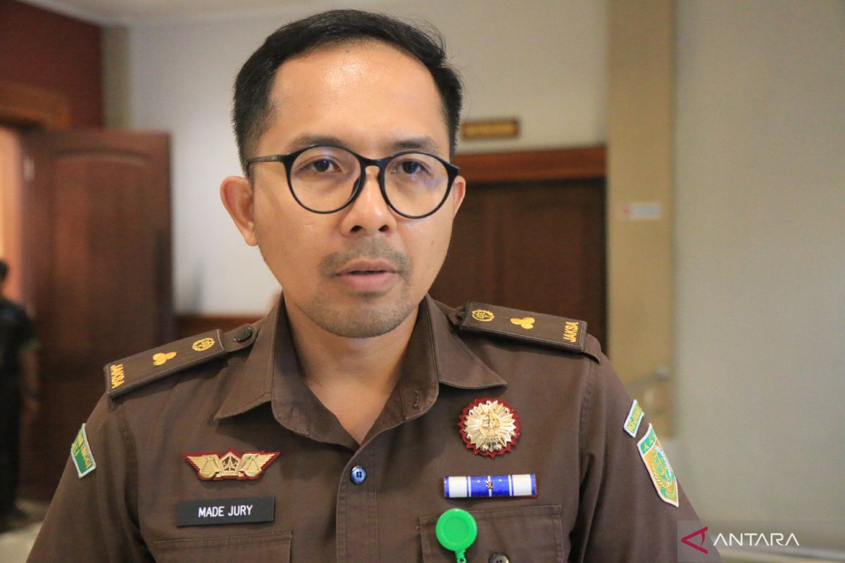 Kejari Lombok Tengah minta dukungan Kejagung cari DPO korupsi Gunung Tunak