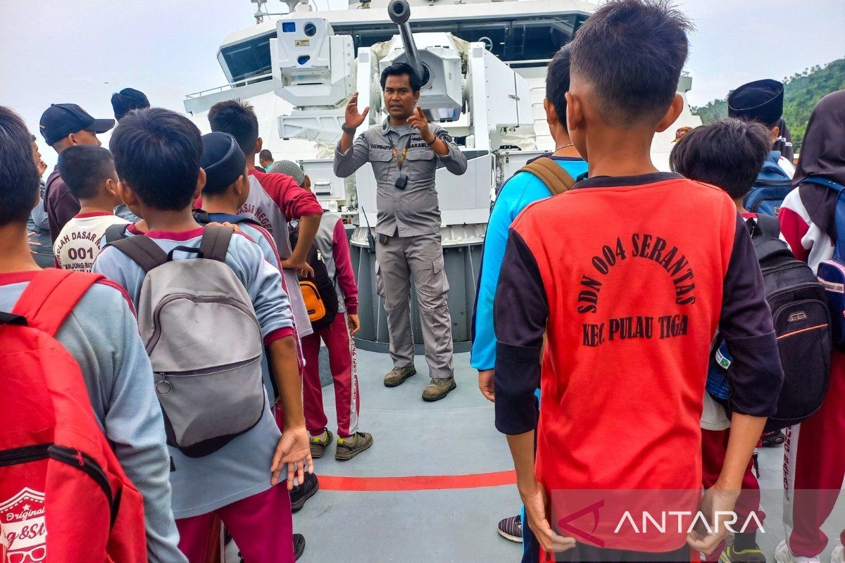 Bakamla open ship KN Tanjung Datu 301 di Natuna