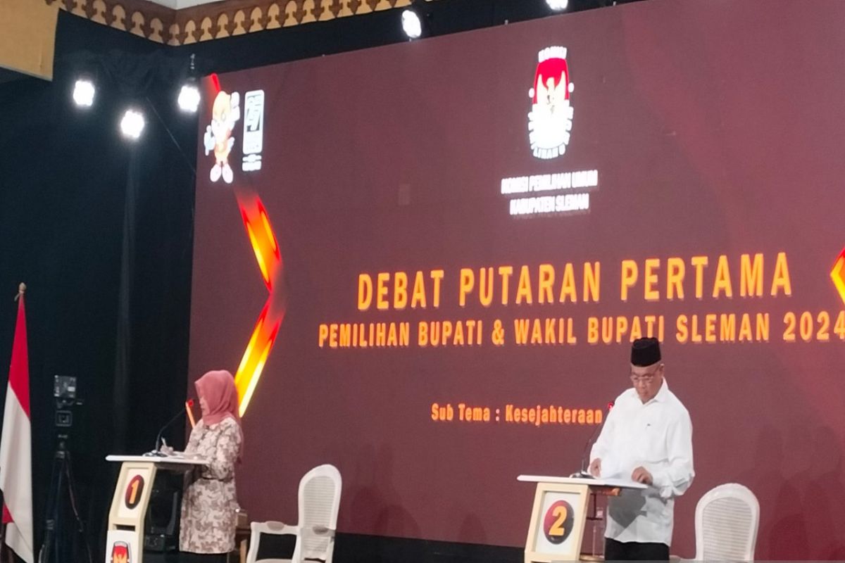 KPU Sleman melaksanakan debat publik cabup soal kesejahteraan rakyat